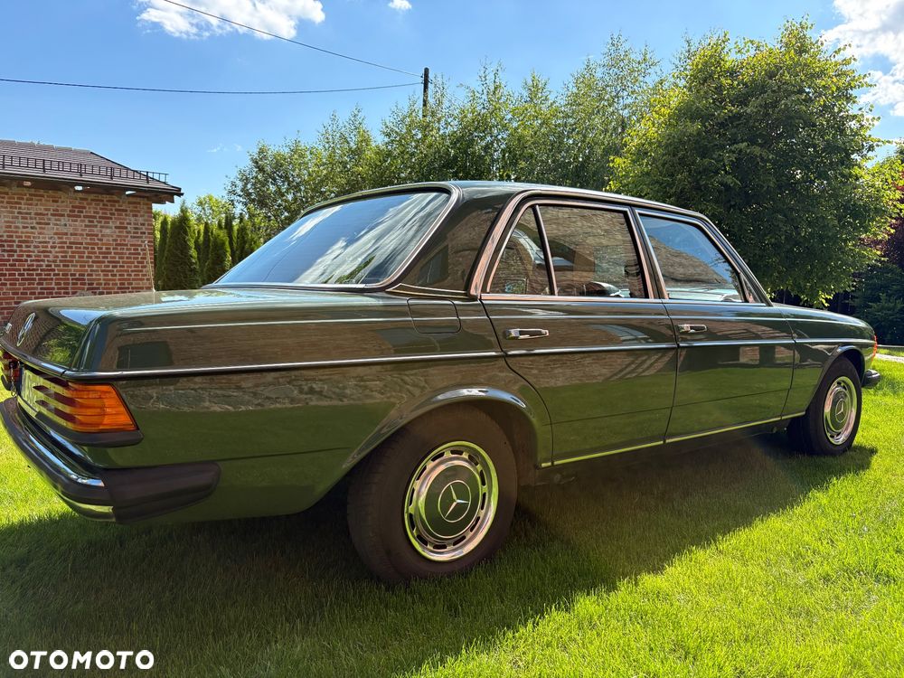 Mercedes-Benz W123 - 3