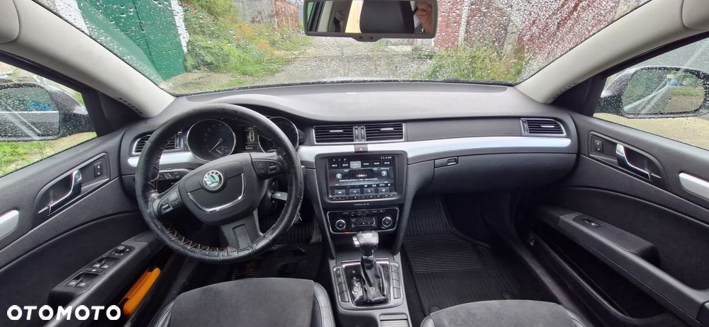 Skoda Superb 2.0 TDI DSG Comfort - 8