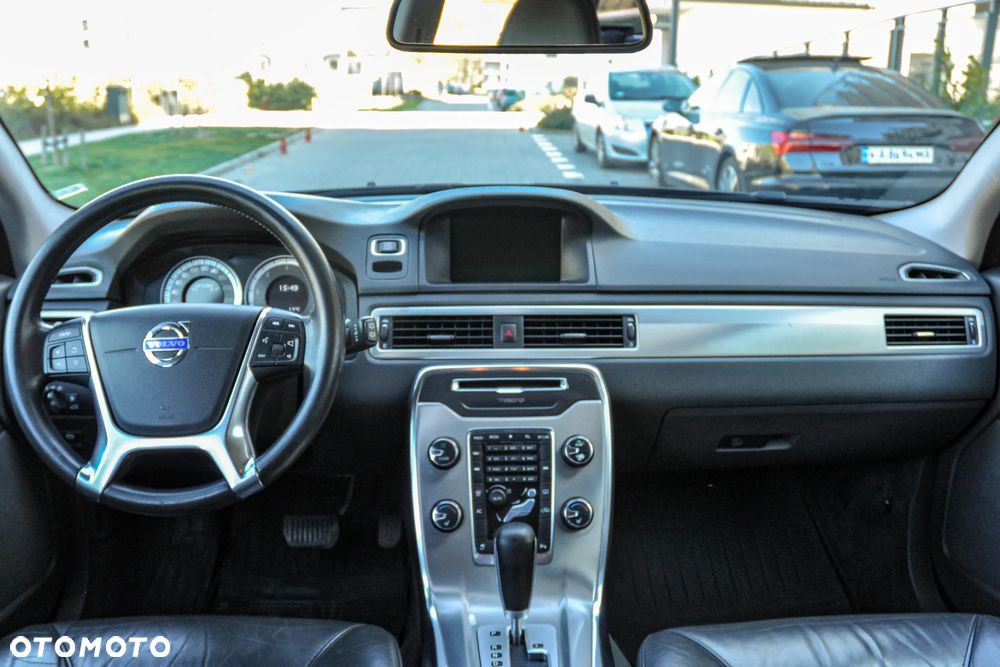 Volvo V70 - 8