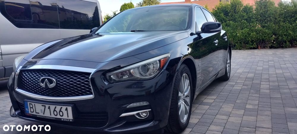Infiniti Q50 - 2