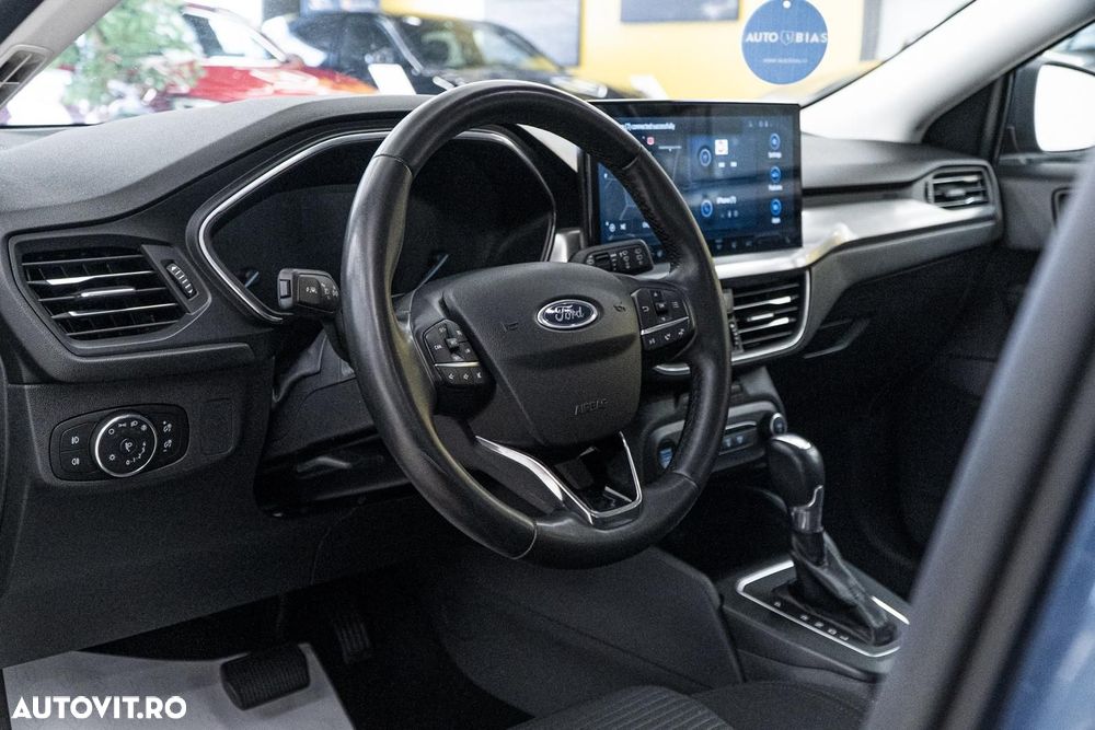 FORD Focus 2022 — imagine 6