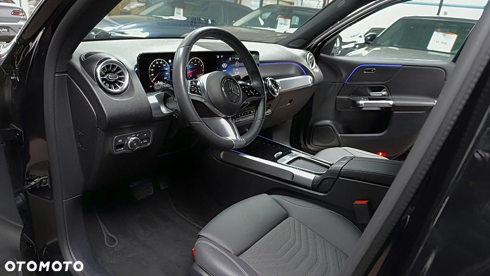 Mercedes-Benz GLB 200 7G-DCT - 13