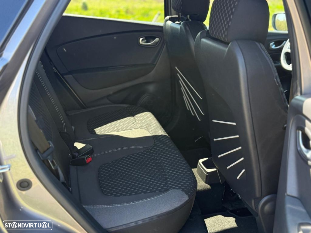 Renault Captur 0.9 TCE Exclusive - 17