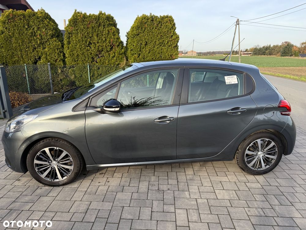 Peugeot 208 PureTech 82 Allure - 25