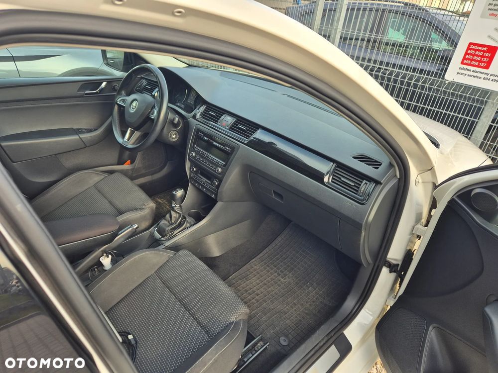 Skoda RAPID Spb 1.2 TSI Style Plus - 11