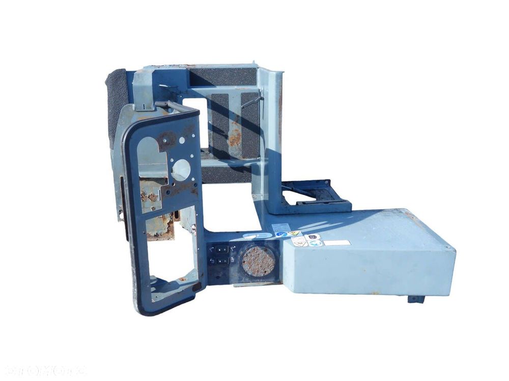 Zamiatarka Tennant M20 Kabina Rama Konsola Panel 9002410