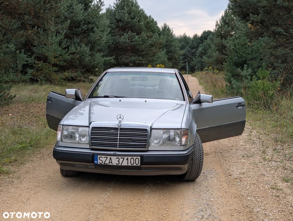 Mercedes-Benz Klasa E - 19