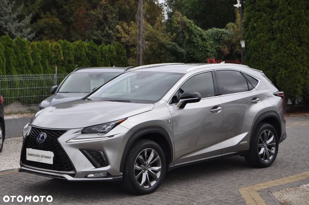 Lexus NX 300h F Sport Edition AWD - 2