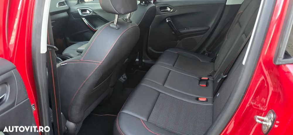 Peugeot 2008 PureTech 110 Stop&Start EAT6 GT-Line Edition - 15