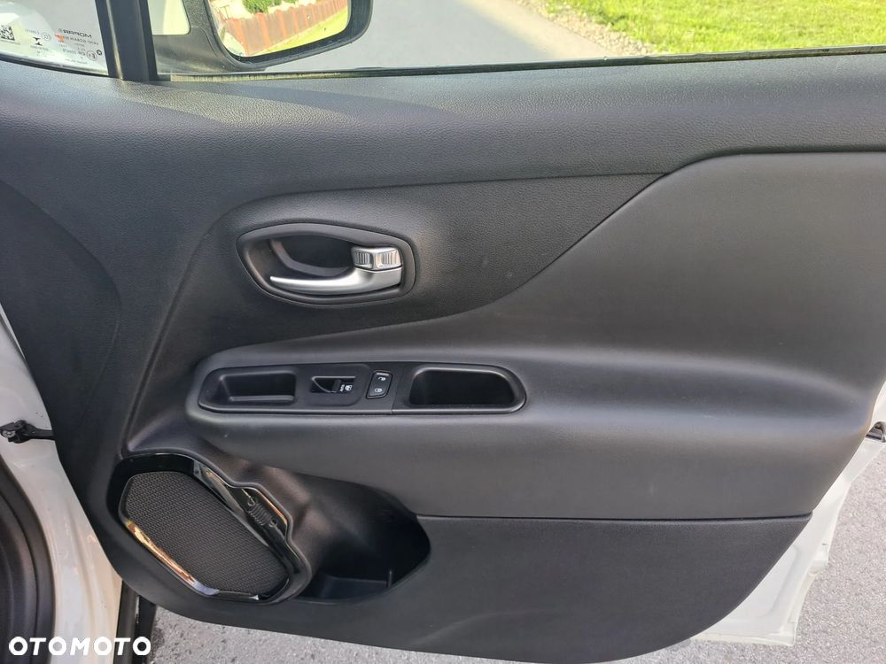 Jeep Renegade 1.6 E-torQ Night Eagle - 15