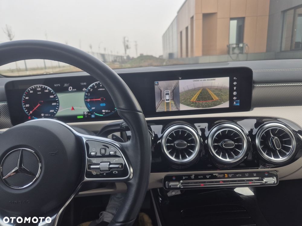 Mercedes-Benz CLA - 17