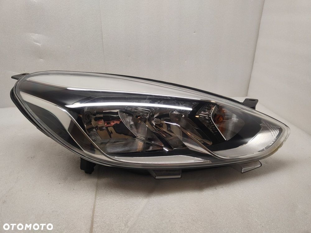 FORD FIESTA MK8 LAMPA ZW PRAWY PRZÓD H1BB-13W029-AD - 1