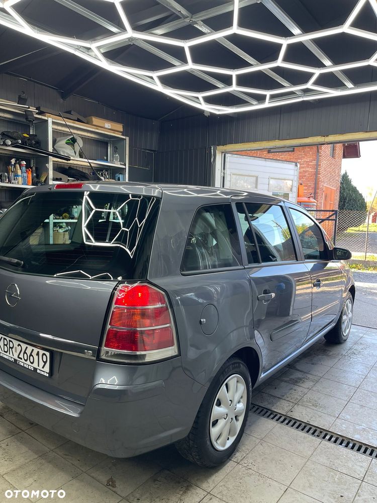 Opel Zafira 1.8 Elegance - 7