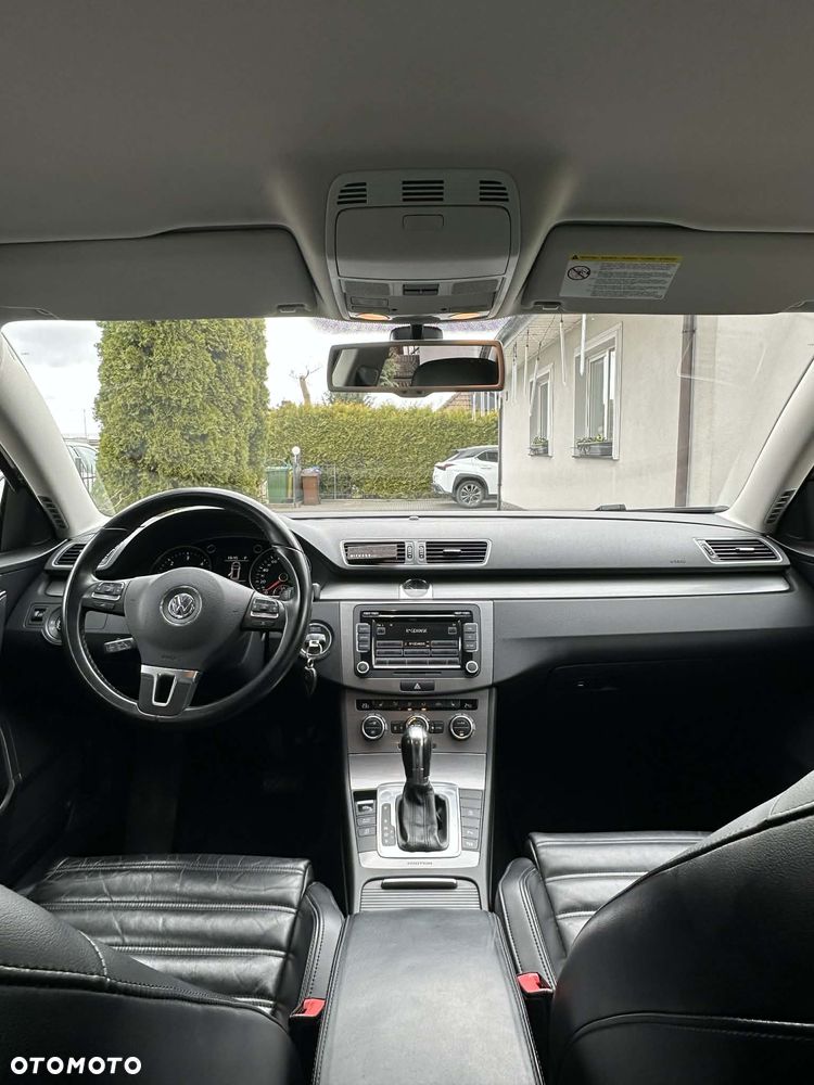 Volkswagen Passat 2.0 TDI 4Motion DSG BlueMotion Tech R-Line - 20