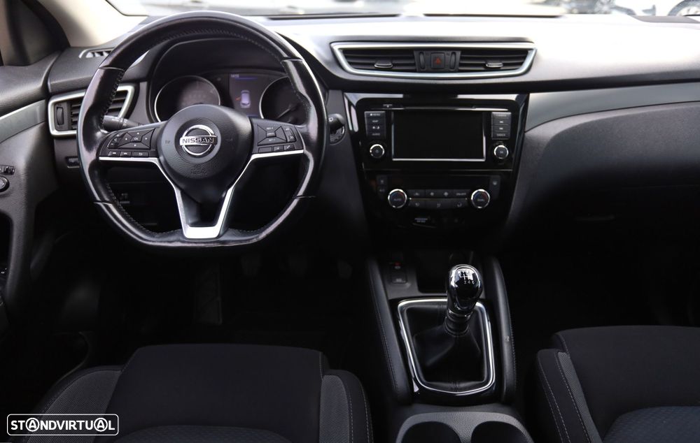 Nissan Qashqai 1.5 dCi N-Connecta - 16