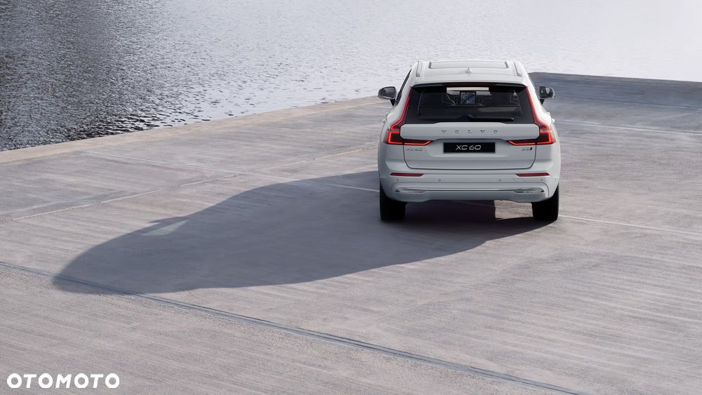 Volvo XC 60 B5 B AWD Ultra Bright - 3
