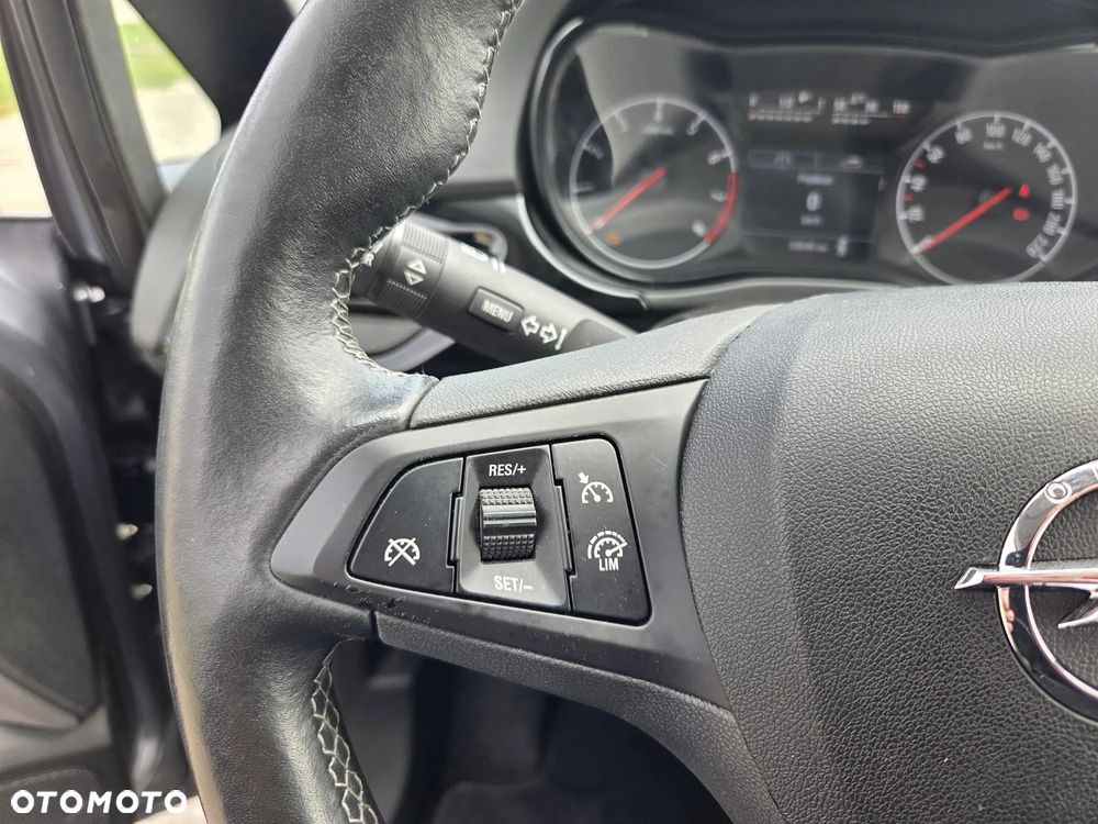 Opel Corsa 1.4 drive - 3