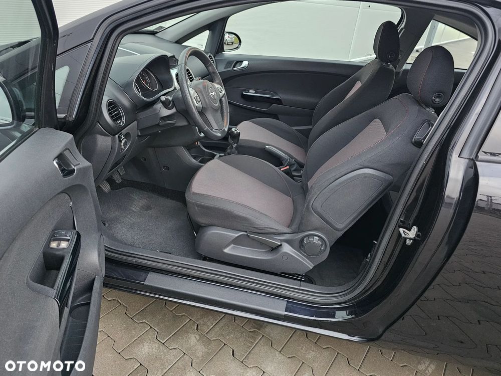 Opel Corsa 1.4 16V Sport - 26