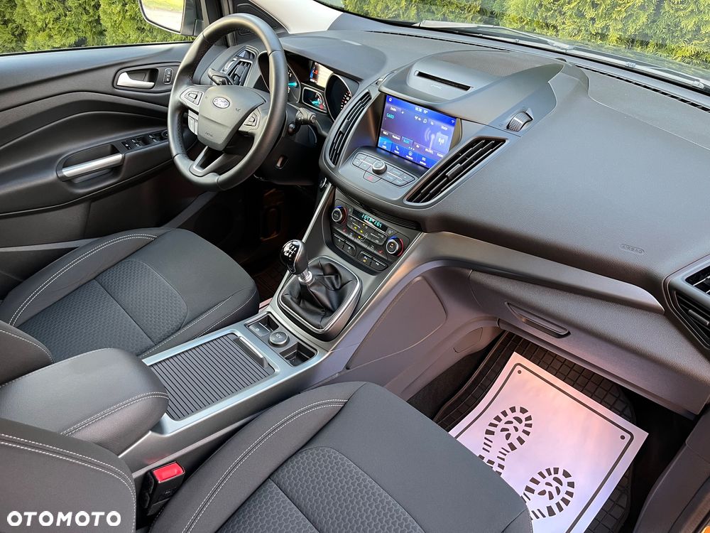 Ford Kuga - 20