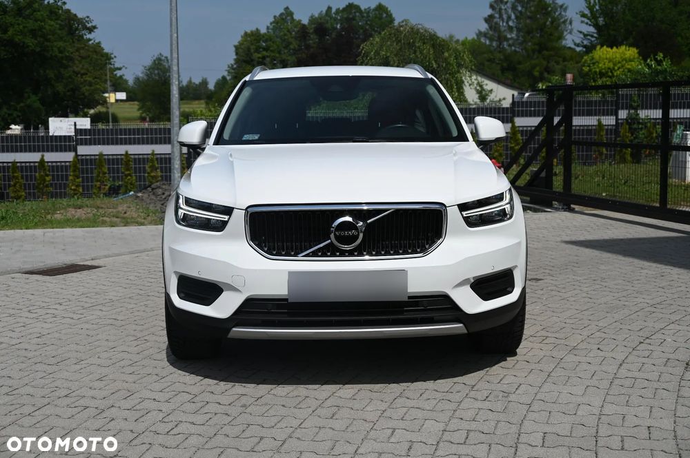 Volvo XC 40 T3 Momentum Core - 2
