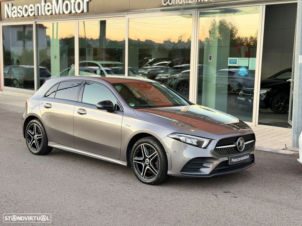 Mercedes-Benz A 250 e AMG Line - 4