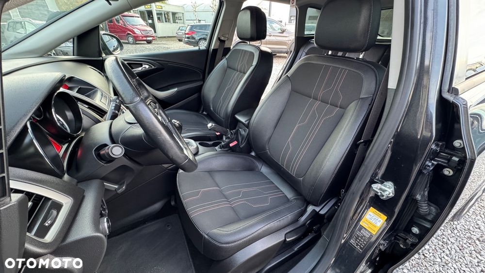 Opel Astra 1.6 Turbo Edition Sport - 28