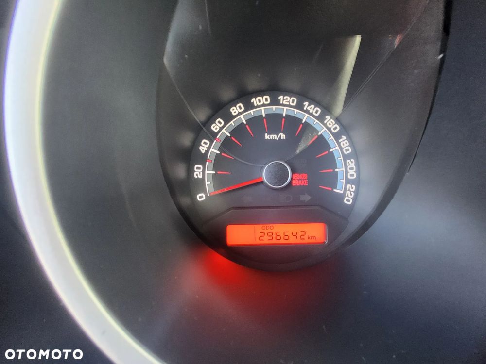 Kia Venga 1.6 L - 14