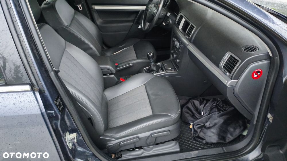 Opel Vectra 1.9 CDTI DPF Cosmo - 7