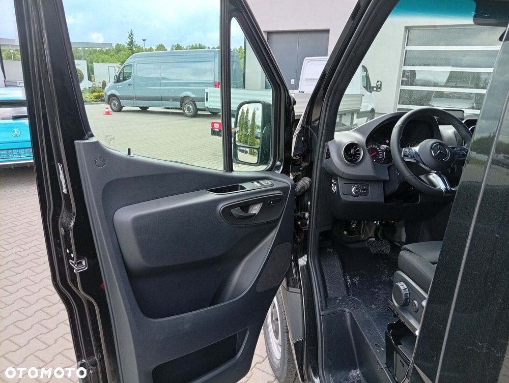 Mercedes-Benz Sprinter319CDI - 11