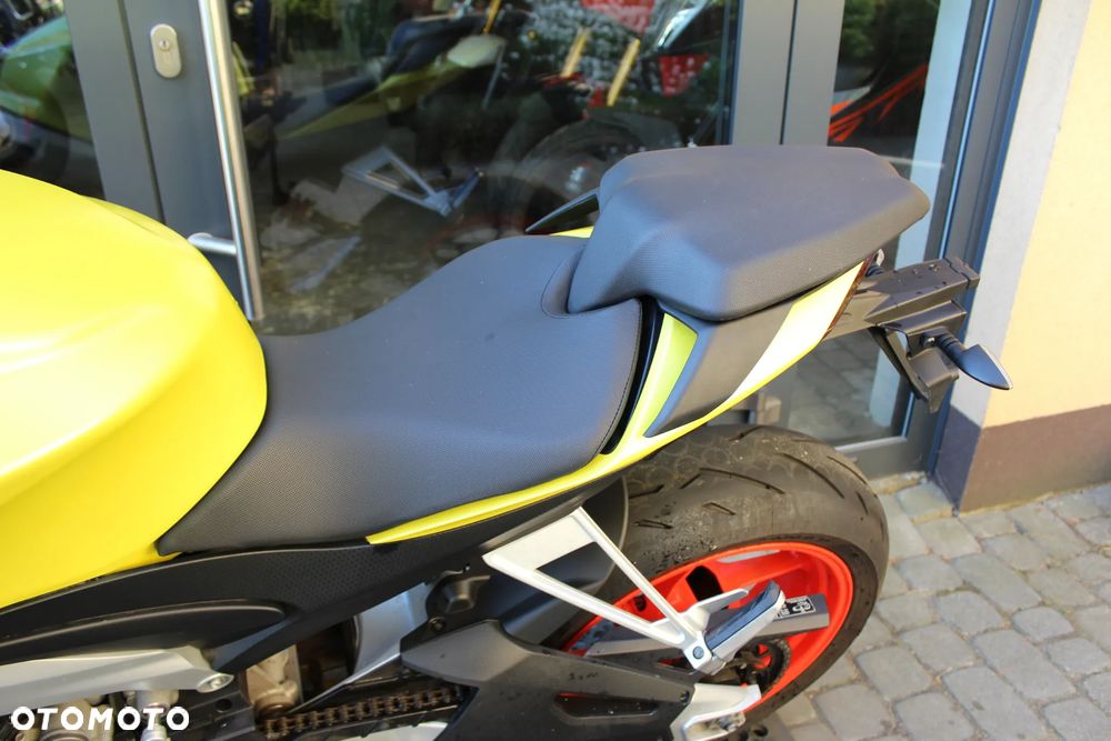 Aprilia Tuono - 8