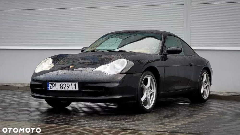 Porsche 911 Carrera - 5