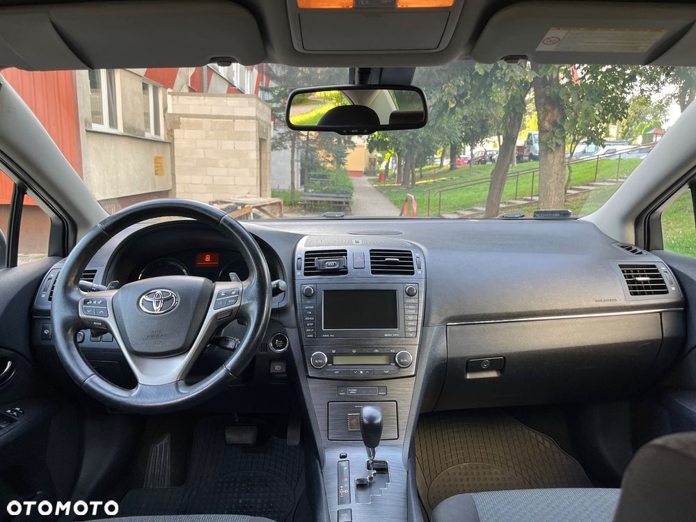 Toyota Avensis 2.0 Sol plus MS - 14