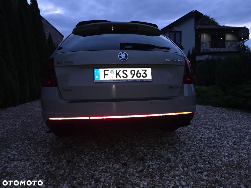 Skoda Octavia 2.0 TDI 4x4 RS DSG - 18