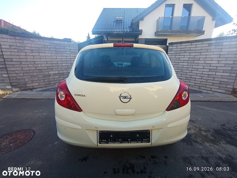 Opel Corsa 1.4 16V Innovation - 15