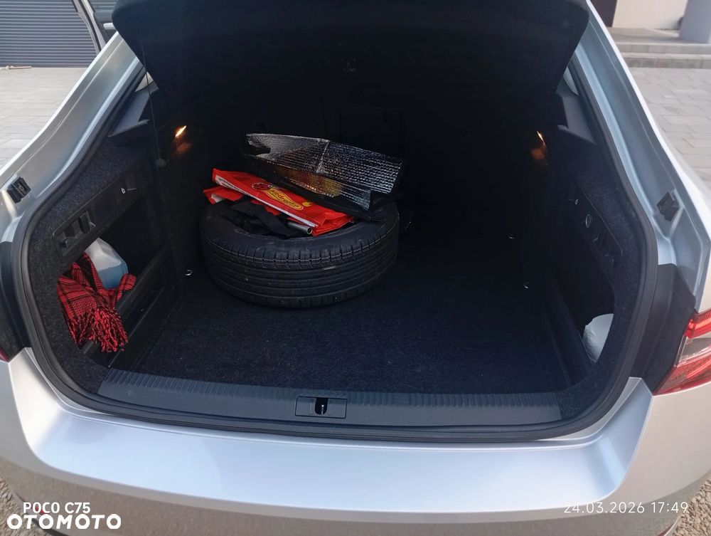 Skoda Superb 2.0 TDI Active - 8