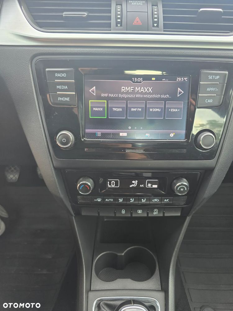 Skoda RAPID - 12