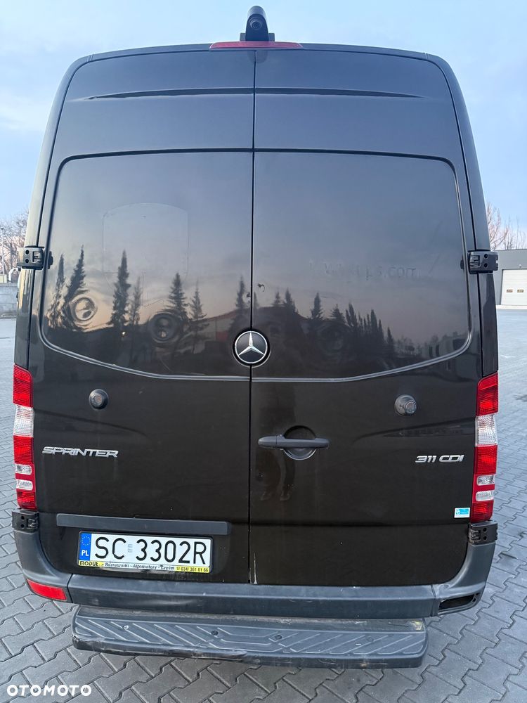 Mercedes-Benz Sprinter - 11