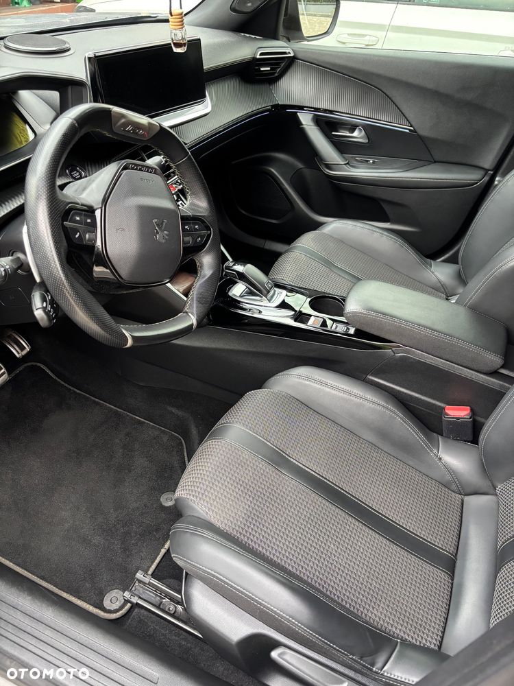 Peugeot 2008 - 5
