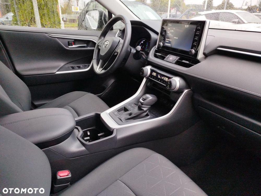 Toyota RAV4 - 9