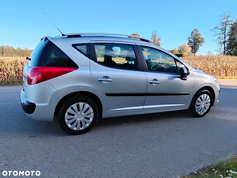 Peugeot 207 75 Urban Move - 13