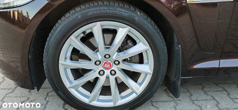 Jaguar XF 2.2 D Premium Luxury - 29