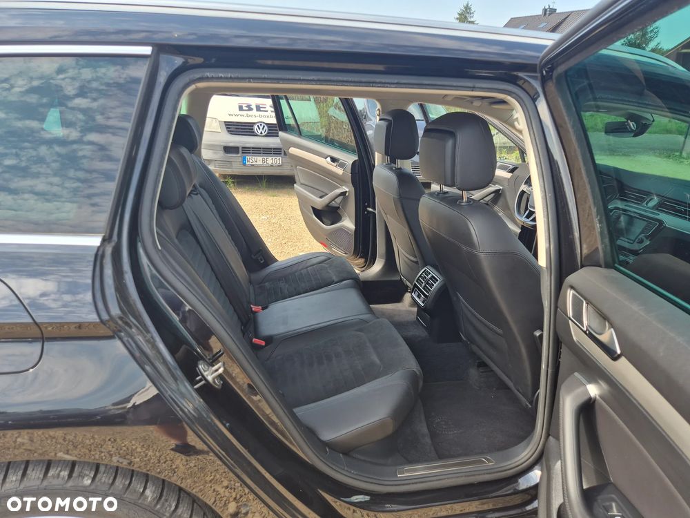 Volkswagen Passat Variant 2.0 TDI SCR DSG (BlueM Tech) Comfortline - 8