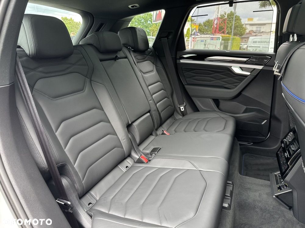 Volkswagen Touareg 3.0 V6 TFSI PHEV 340kW 4Motion R - 14