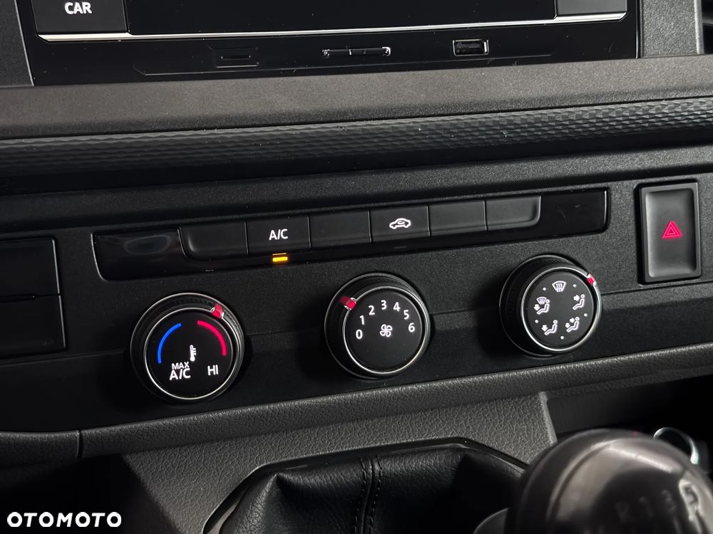 Volkswagen Transporter - 14