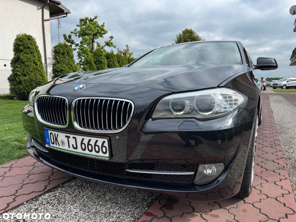BMW Seria 5 525d Sport-Aut Luxury Line - 5