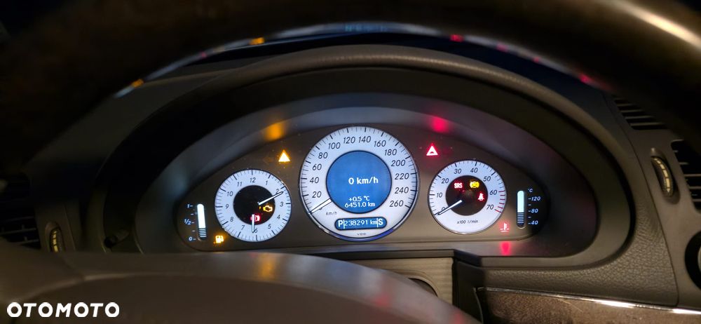 Mercedes-Benz Klasa E 500 T Avantgarde - 10