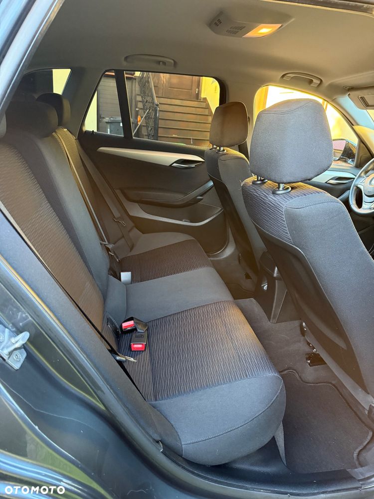 BMW X1 sDrive20d Sport Line - 28