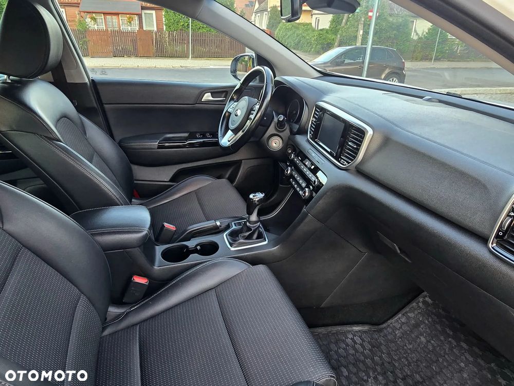 Kia Sportage - 10