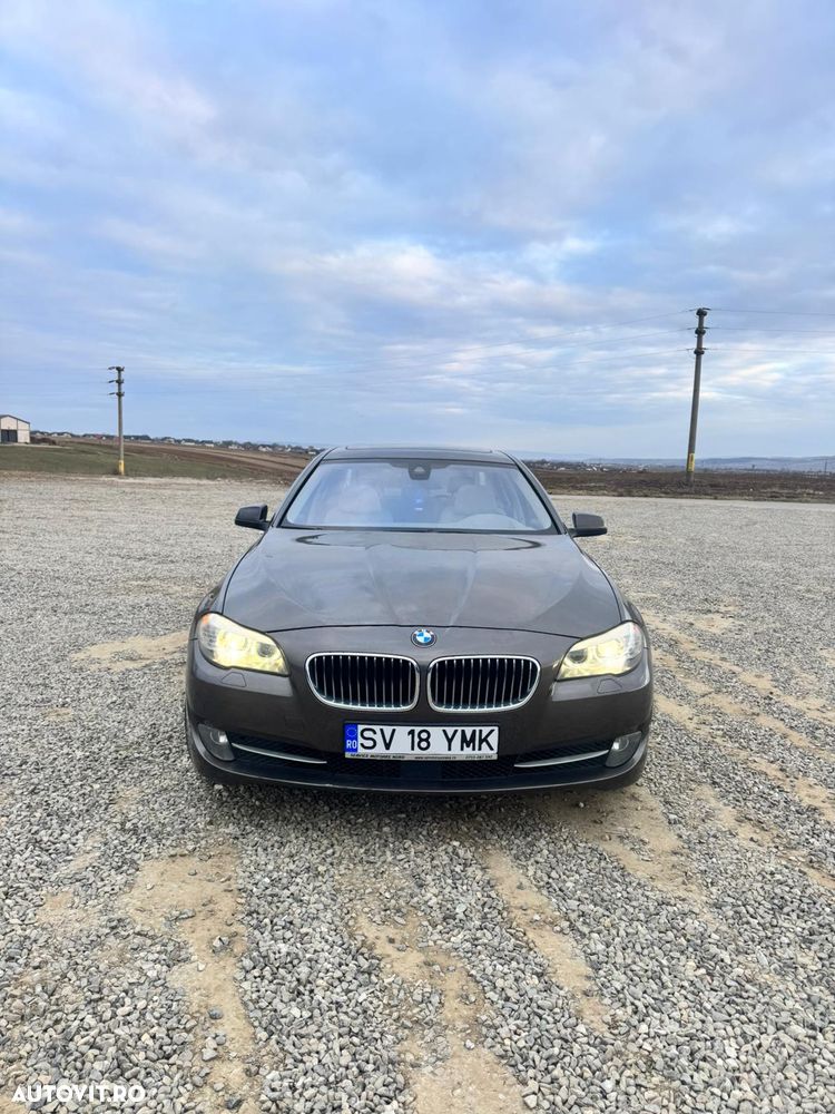BMW Seria 5 535d xDrive AT - 13