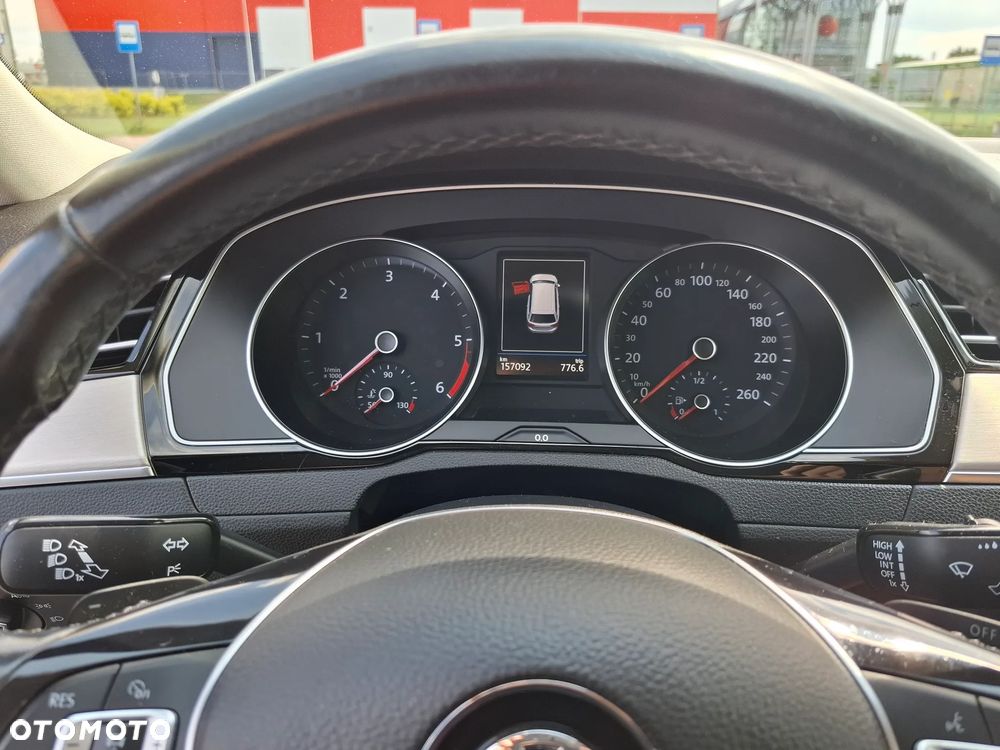 Volkswagen Passat 2.0 TDI BMT Highline DSG7 - 24